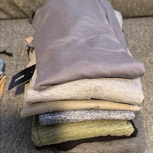 BUNDLE - 8 short sleeve tops